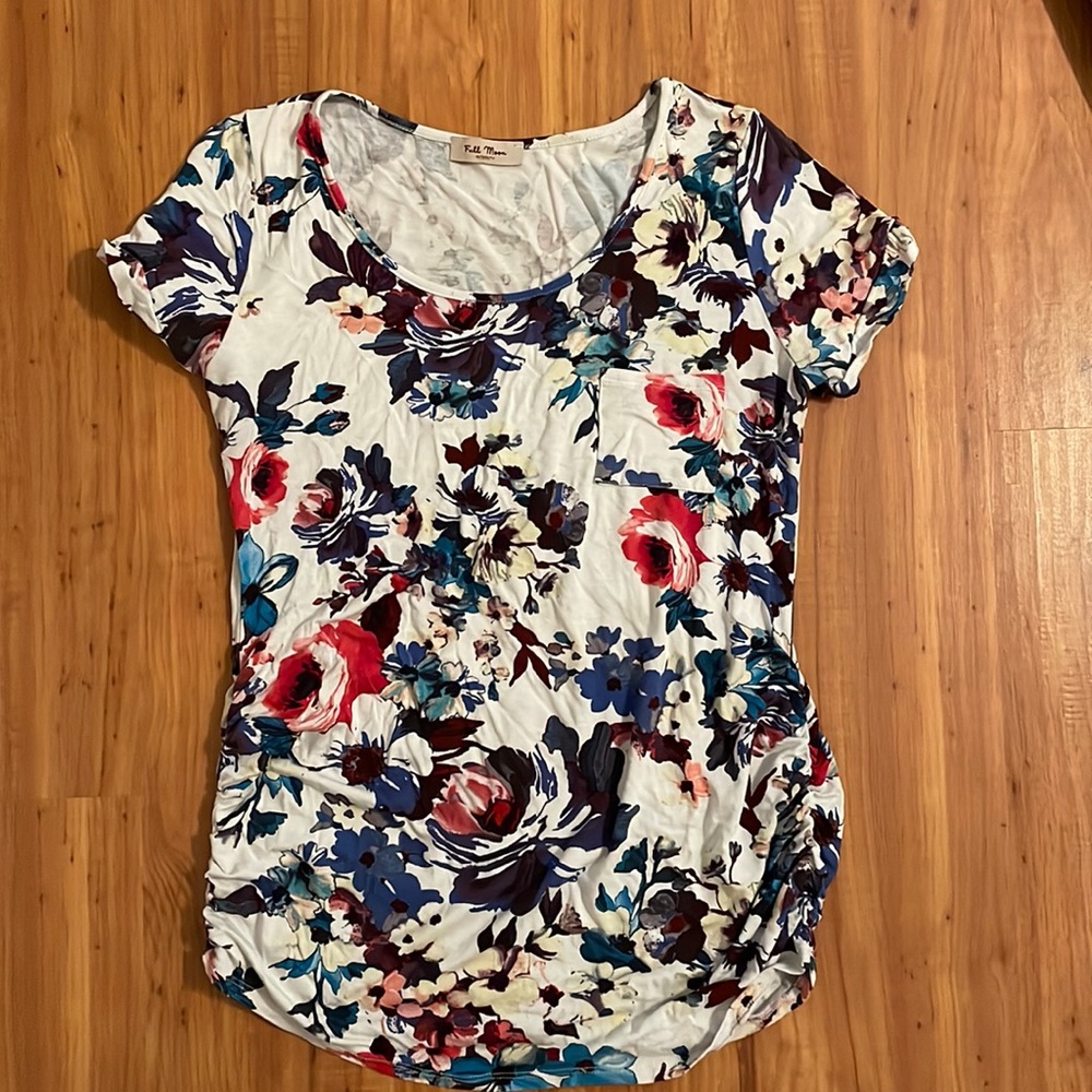 Floral maternity shirt